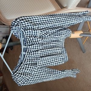 Vintage Women's top- brand- chc studio,,size small,white- black check